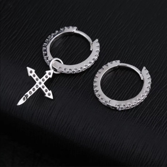925 STERLING SILVER PENDANT CROSS EARRINGS, NICE EARRINGS, CUTE EARRINGS - Picture 5 of 5